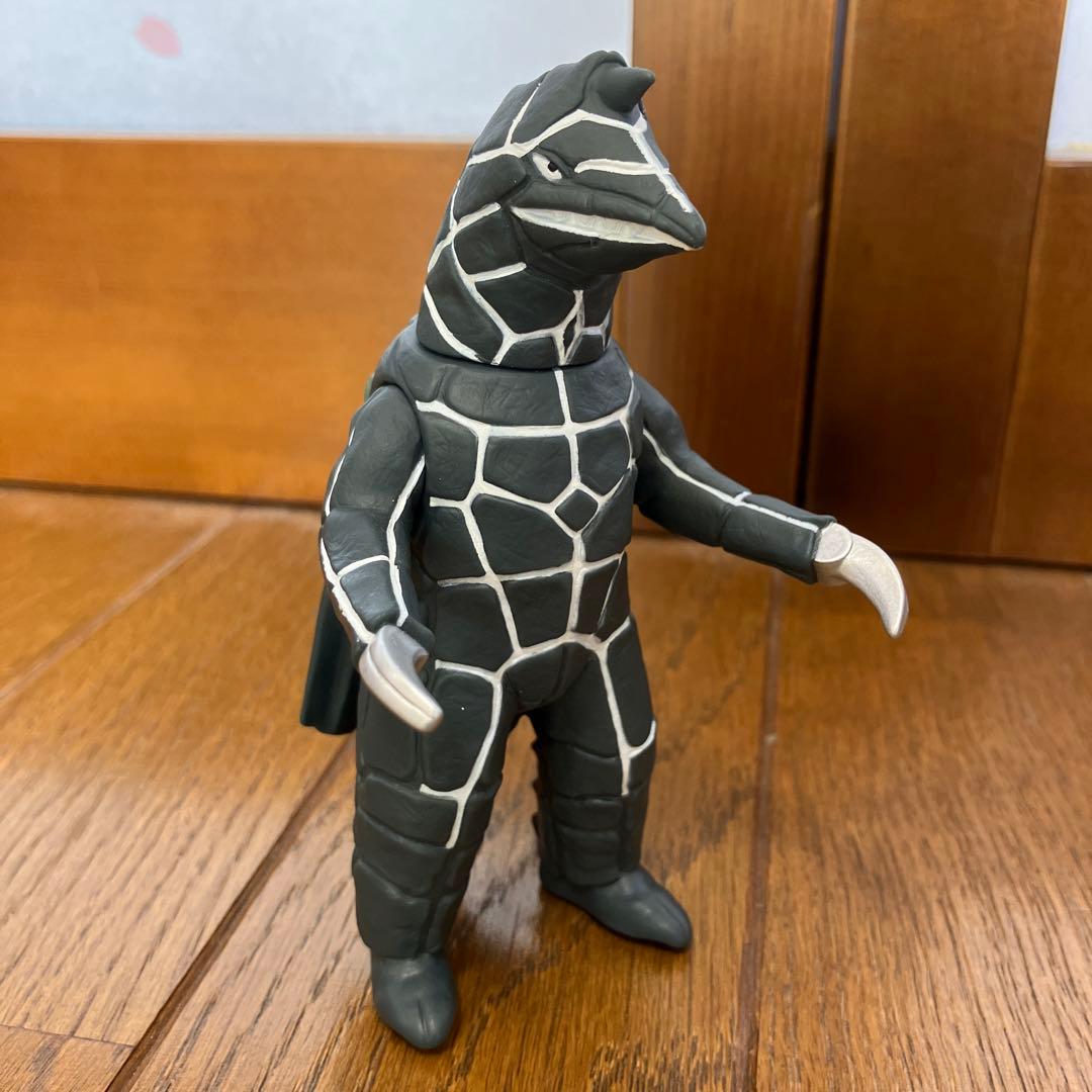 美品 ウルトラ怪獣500 ドラコ ソフビ 怪獣 ウルトラマン ライブサイン