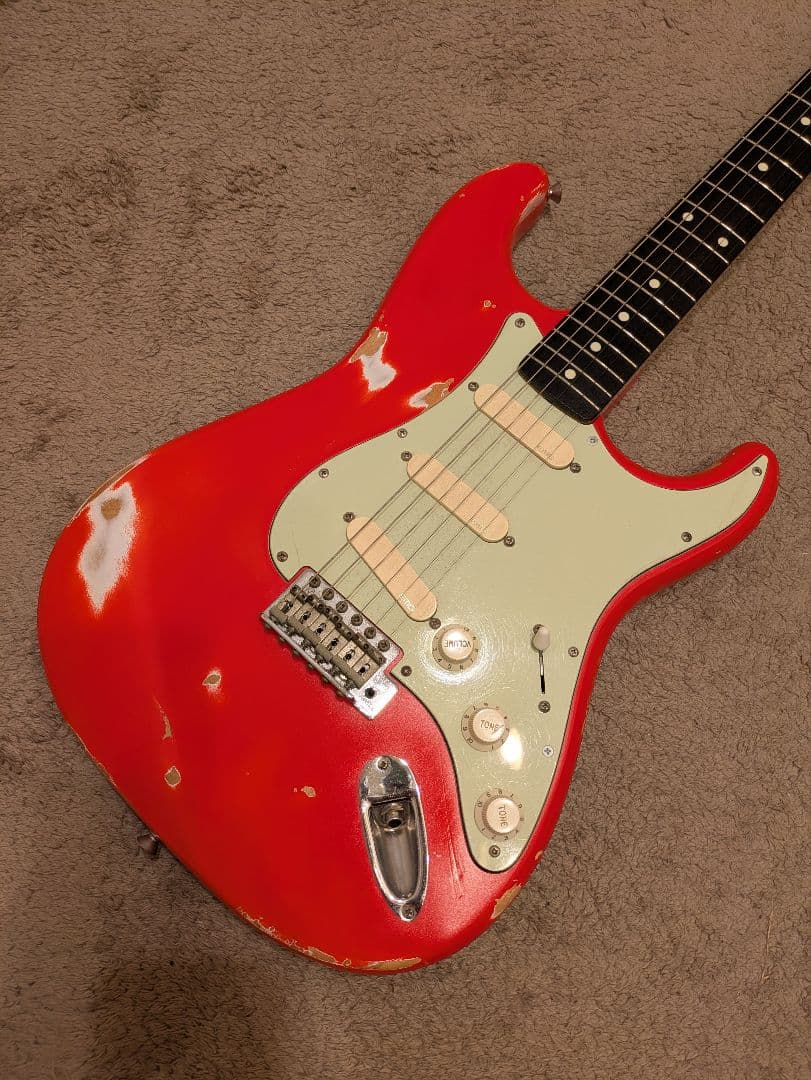 Fender japan コンポーネントレリックストラト - メルカリ