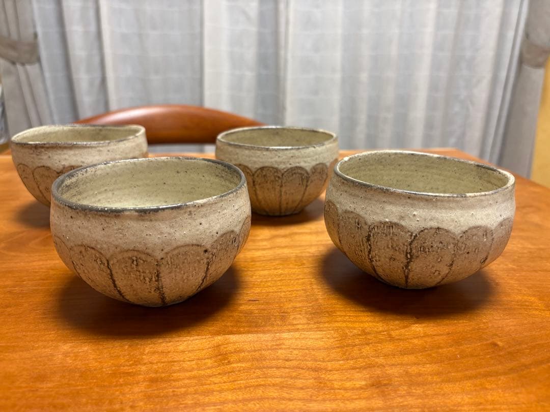 小谷田潤　カフェオレボール　４個セット 小谷田潤」さんの個展でお皿を購入しました【うつわ屋フランジパニ
