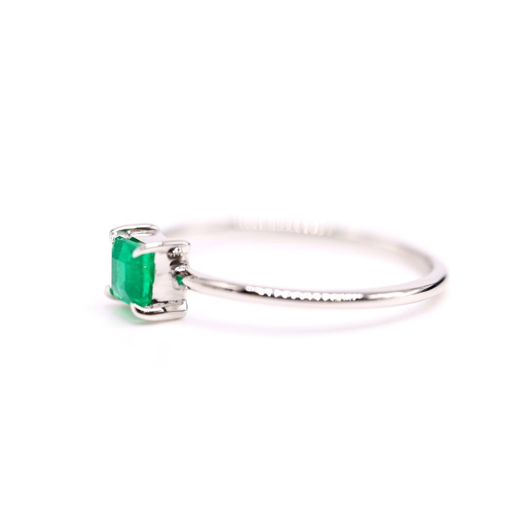 【天然コロンビアのエメラルド】リング 0.29cts ルース 宝石