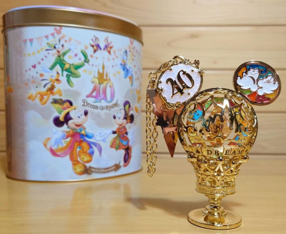 ディズニーモーメンツゴーラウンド「ハーモニーインカラー」組立済み完成品記念セット 思い出をパーツに込めて「モーメンツゴーラウンド」東京ディズニー