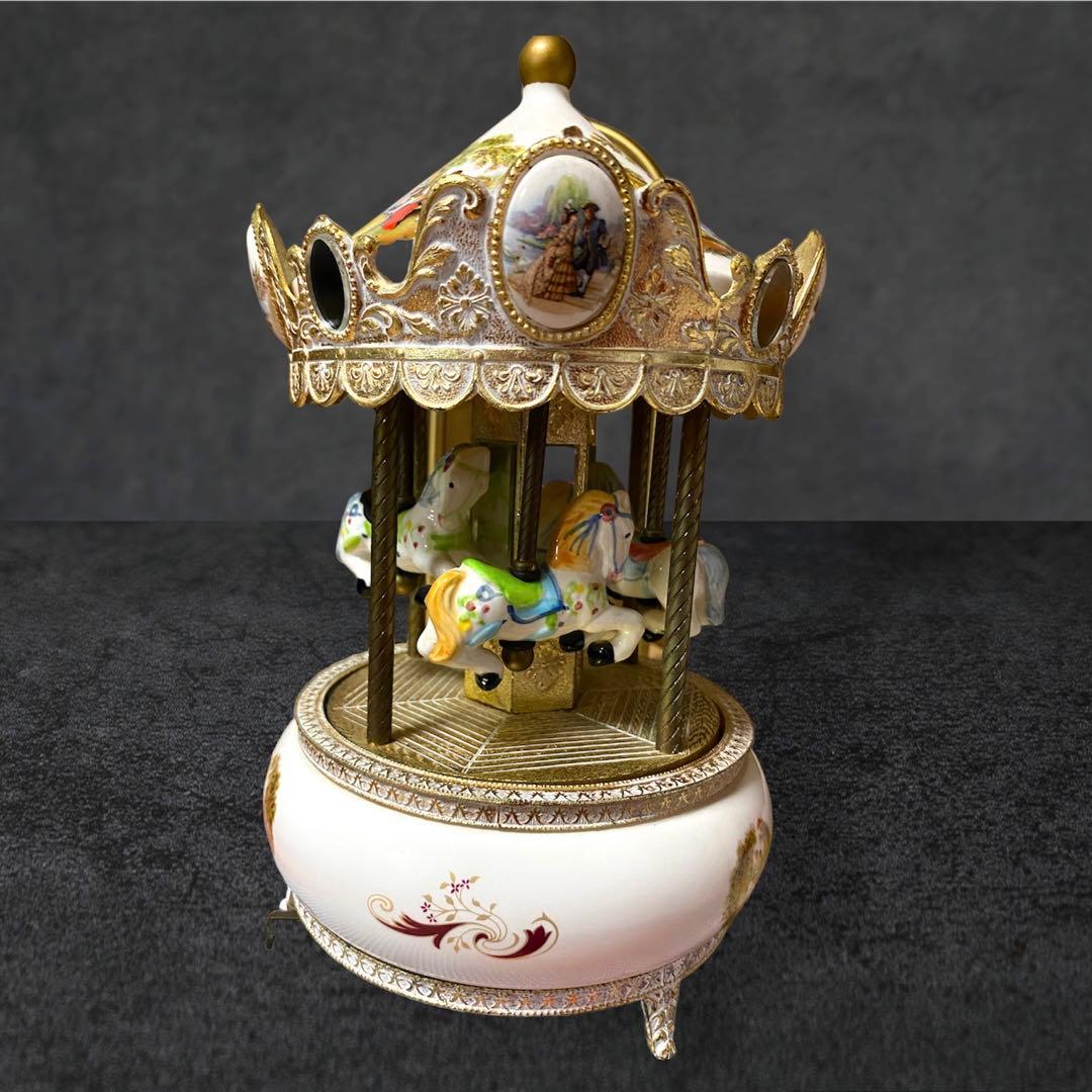 Sankyo オルゴール　陶器製メリーゴーランド Sankyo Shoji 陶器製 メリーゴーランド オルゴール 馬（曲 スモール