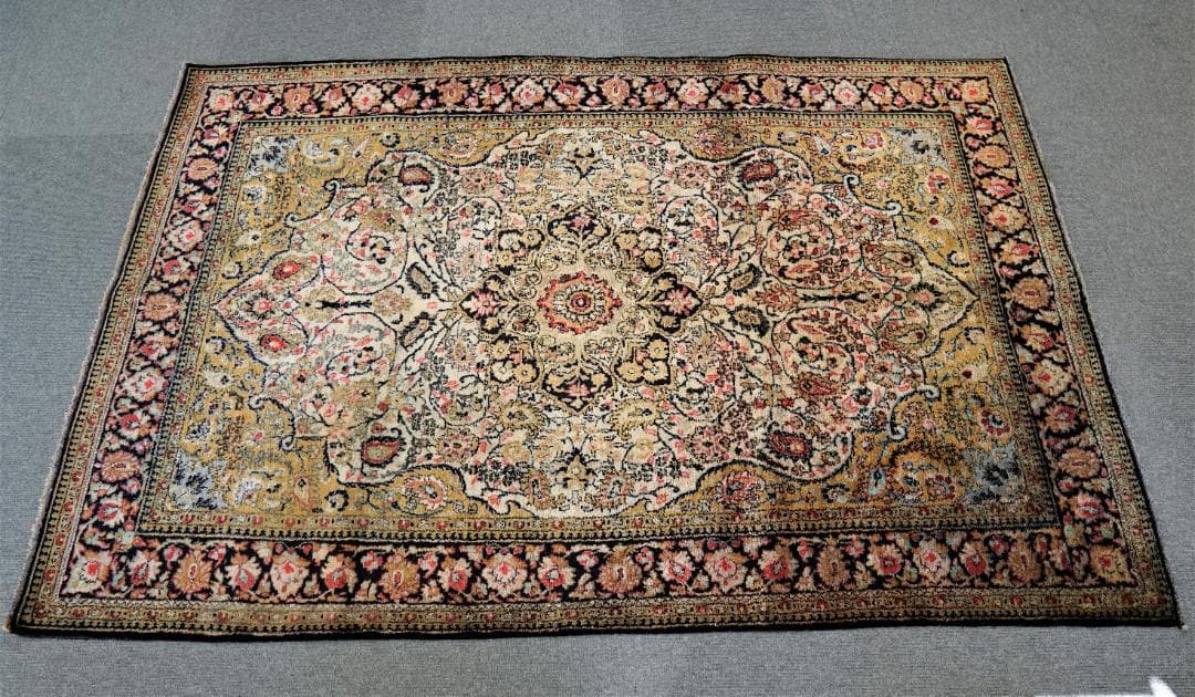 Vintage ペルシャ クム産シルクの手織り絨毯 size:200x132cm Vintage ペルシャ クム産シルクの手織り絨毯 size:200x132cm