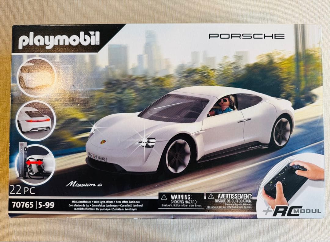 【未開封】playmobil Porsche mission e ラジコン PLAYMOBIL Adventure Playset: The Movie Rex Dasher's Sporty Porsche