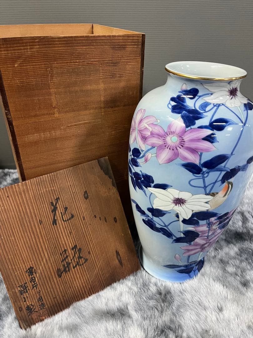 深川製磁　花瓶　高さ38cm　宮内庁御用達 深川 宮内庁御用達 深川製磁 花瓶 百合 - メルカリ