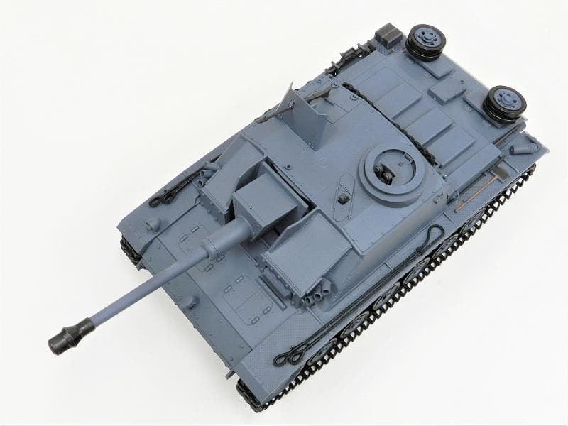 技術基準適合証明済 ヘンロン 1/16 ドイツ陸軍 III号突撃砲 F8型