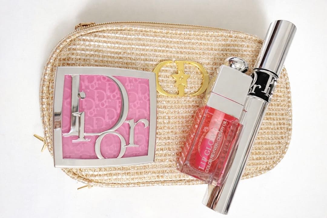 Dior コスメセット　ポーチ付き Christian Dior（クリスチャン・ディオール） メイクアップ コフレ 4点