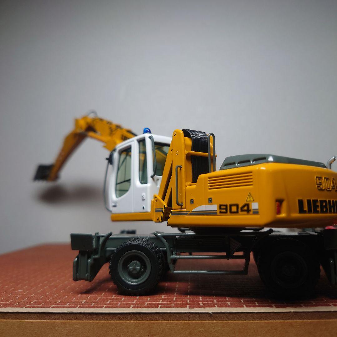 LIEBHERR ホイール式油圧ショベル A904(1/50)リープヘル NZG - メルカリ