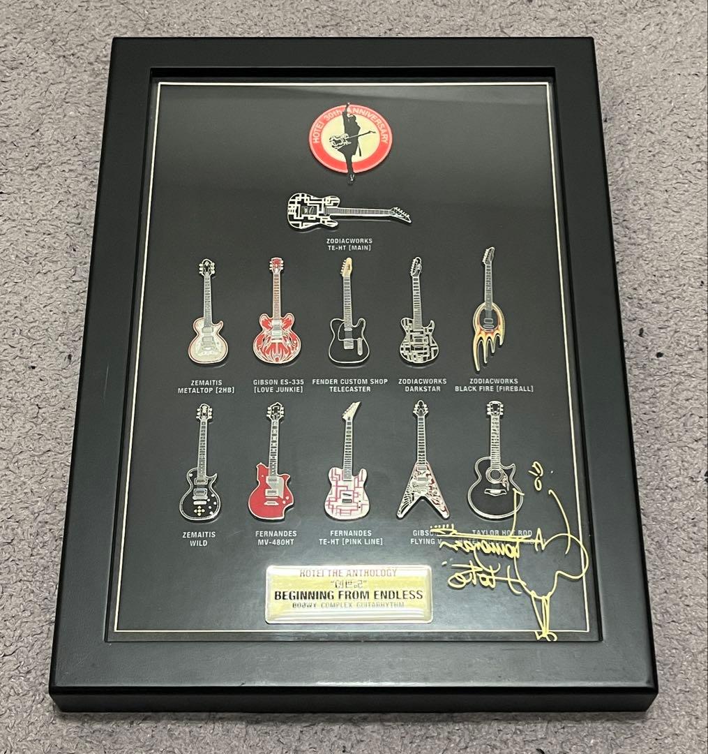 布袋寅泰 guitarhythm 豪華ピンズセット バッジ ギターフィギュア STORE | 布袋寅泰 OFFICIAL FANCLUB “beat crazy”