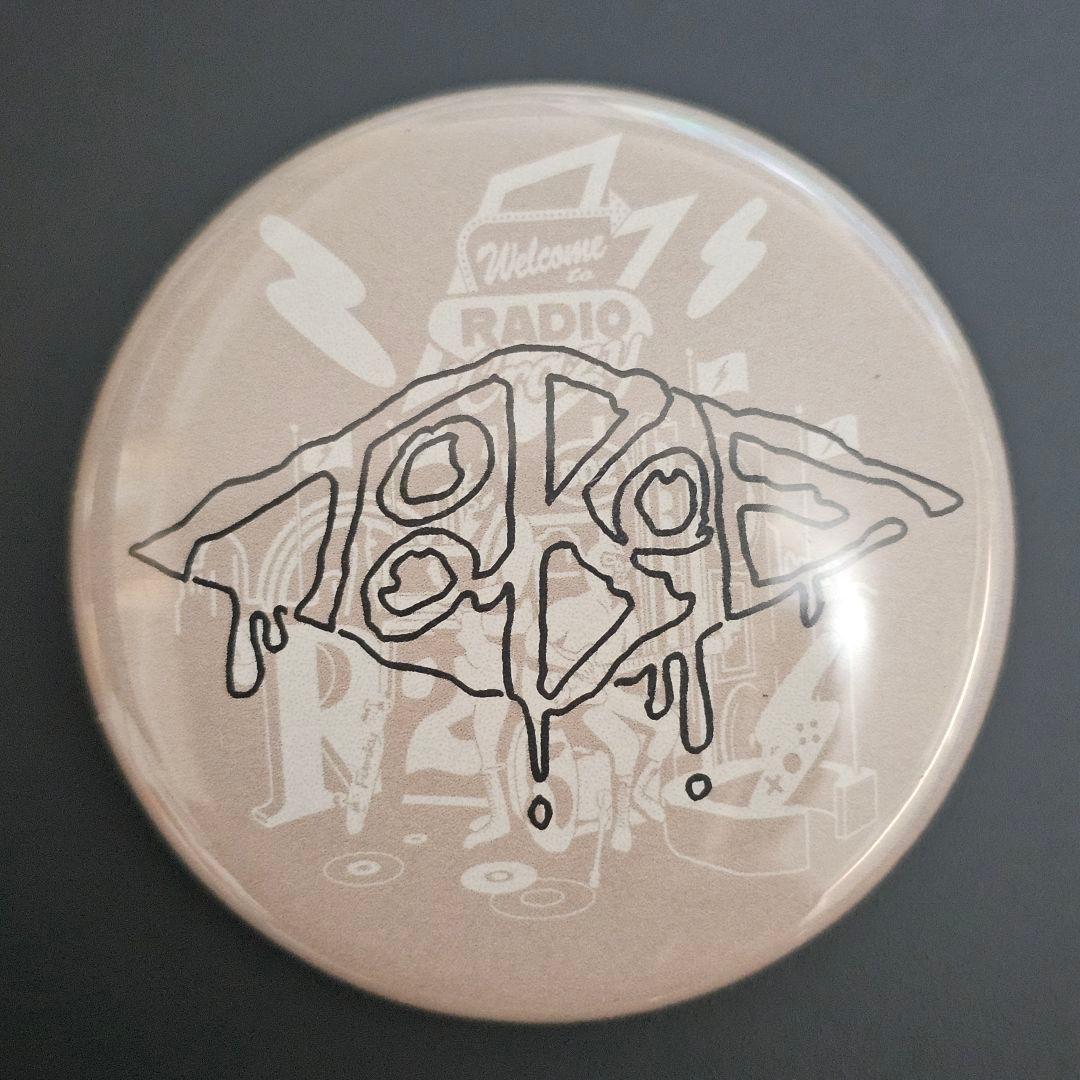 FM802 Radio Crazy 2025 TOOBOE 缶バッチ(ノーマル) - メルカリ