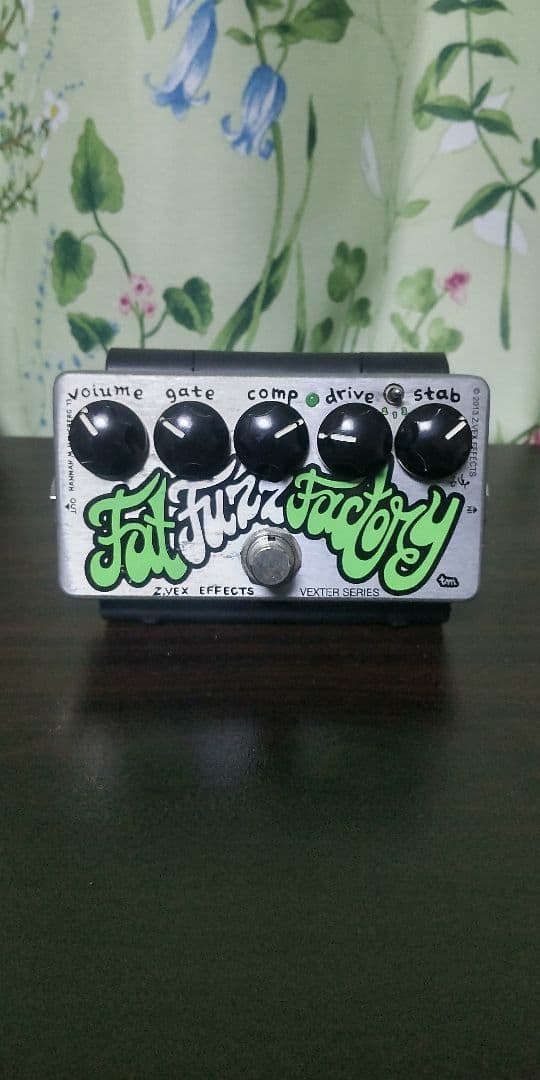 ギター Zvex Fat Fuzz Factory Vexter Z-VEX Fat Fuzz Factory Vexter Series [NEW] ｜イケベ楽器店