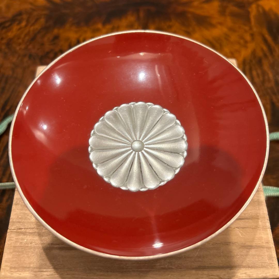 赤い漆器の椀 銀色装飾付き ゆらぎボール 渕銀 赤/黒（小） 木製 漆塗り FC7-3/7 漆器の井助