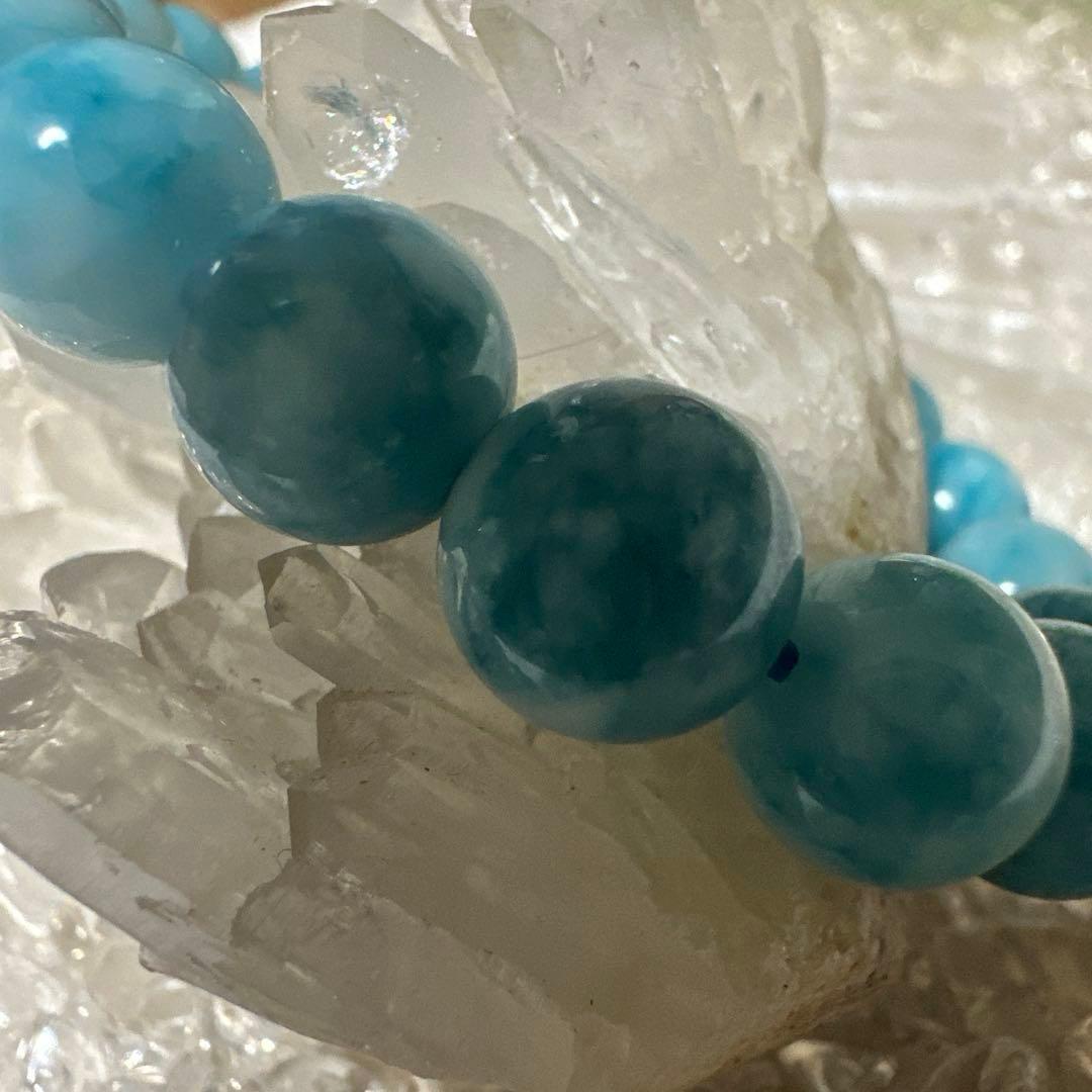 ラリマー】優しく平和なエネルギー カリブ海の宝石 癒しの石 Larimar