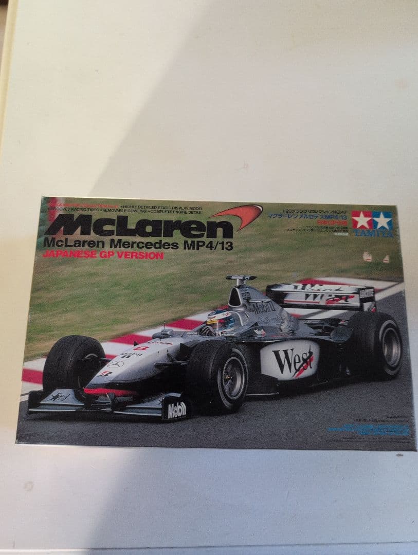 タミヤ　マクラーレンMP4/13 日本GP仕様✕別売りエッチングパーツ他付 マクラーレン メルセデス MP4/13 (プラモデル) - ホビーサーチ カーモデル