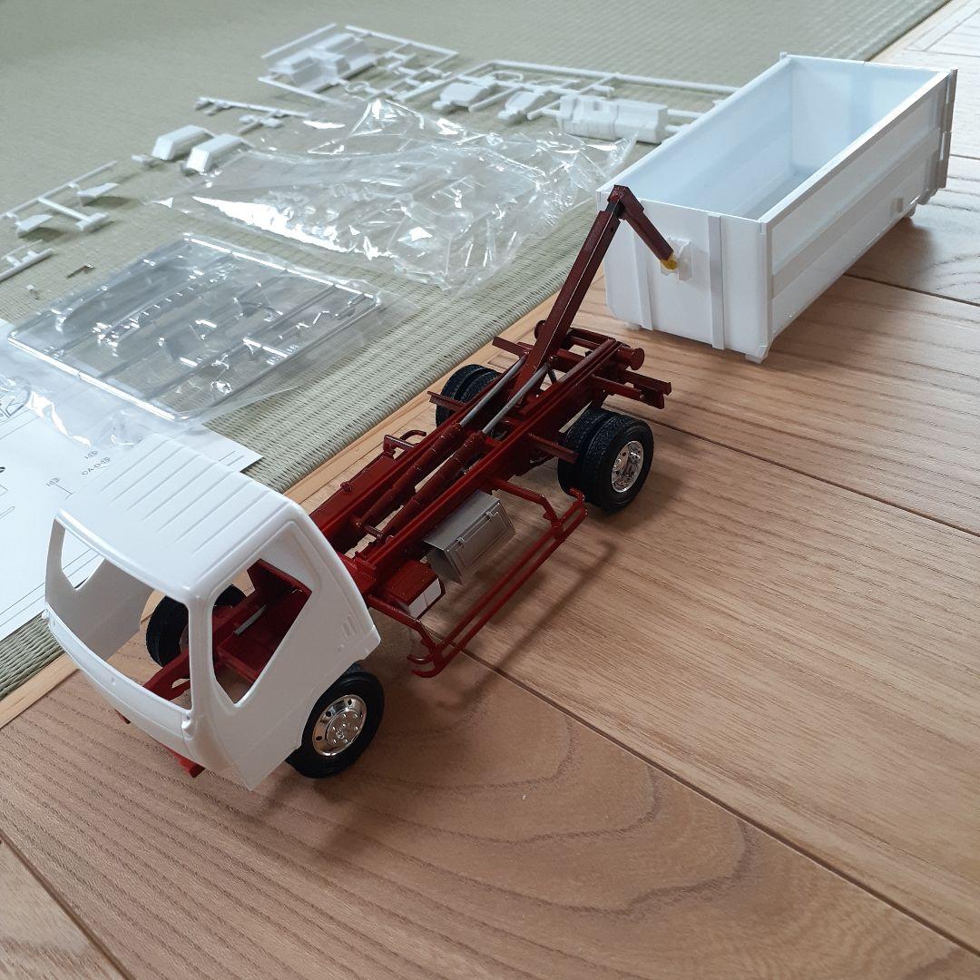 デコトラプラモデル アームロール車 - メルカリ