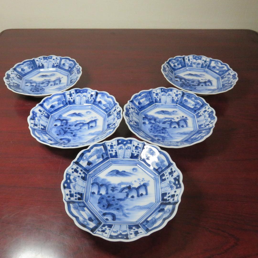 染付 小皿 5枚 美品 山水 江戸 歪み 幾何学 唐草 銘 楽天市場】骨董○古伊万里染付山水文大皿○36cm | 江戸後期-19世紀頃