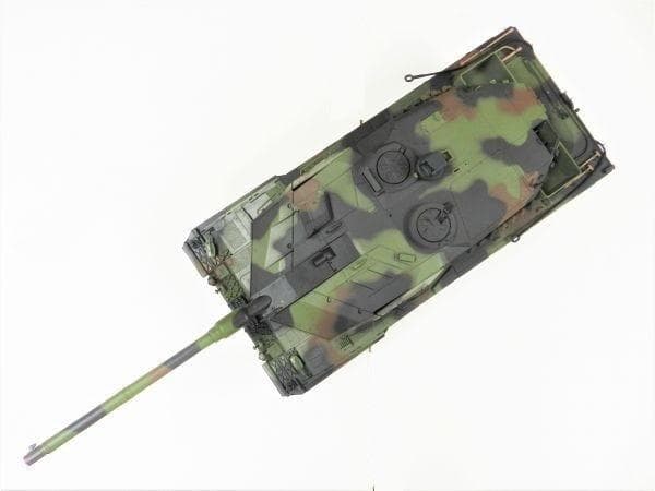 ヘンロン（Henglong） 1/16 レオパルト2 A6 技術基準適合証明済 - メルカリ