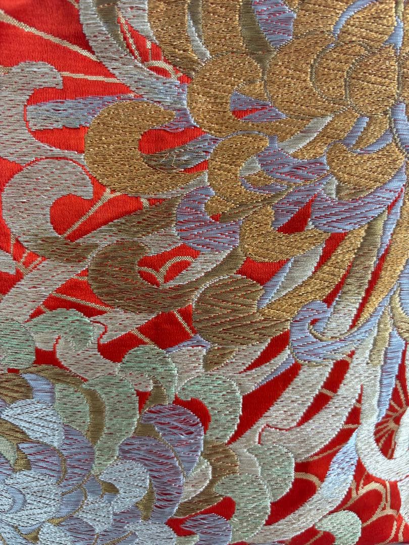 豪華な菊文様の帯リメイクバッグ／鮮やかオレンジ×金銀糸のショルダー