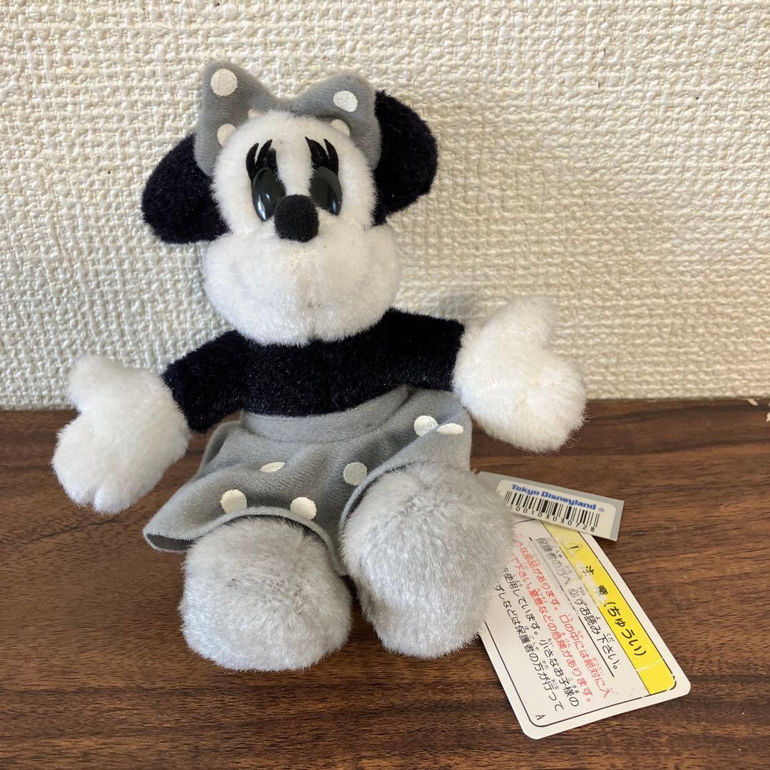 ディズニー ミニーマウス ぬいぐるみ バッジ モノクロ マスコット