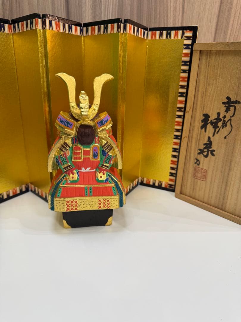 奈良 一刀彫　具足　神泉作　ヴィンテージ　五月人形 神泉作 奈良一刀彫 具足5号 5G-H21 | つるし・名前旗・小物など