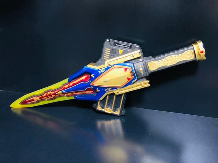 セブンイレブン限定　キングラウザー DXキングラウザー セブンイレブン限定カラー 仮面ライダー剣 重塗装