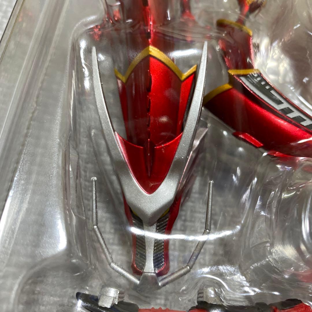 【中身未使用】s.h.figuarts 仮面ライダー龍騎　バンダイ