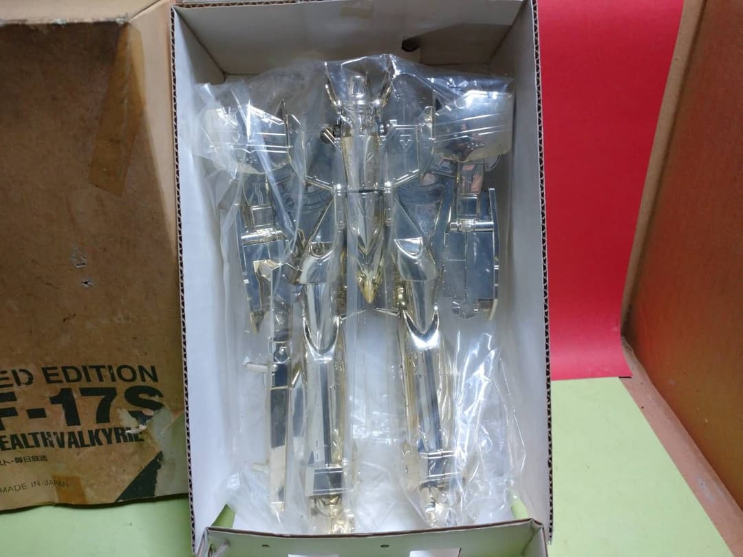 超激レア 希少品! 限定版 DXステルスバルキリーVF-17S メッキ