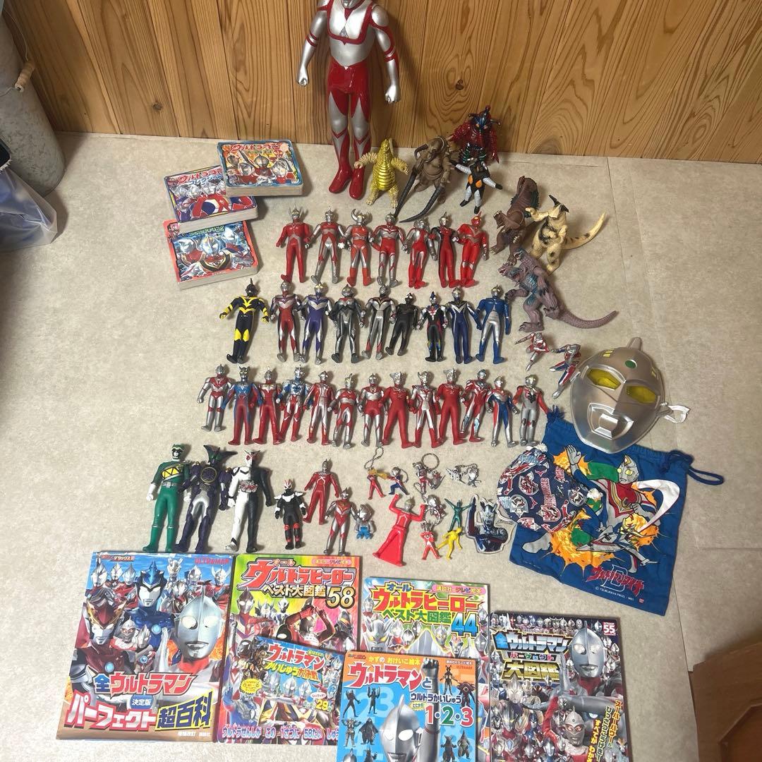 ウルトラマン ソフビ 怪獣 フィギュア まとめ売り - メルカリ