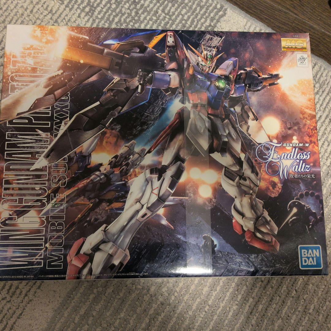 MG ウイングガンダムプロトゼロ Amazon | MG 1/100 XXXG-00W0 ウイングガンダム プロトゼロ EW (新機動