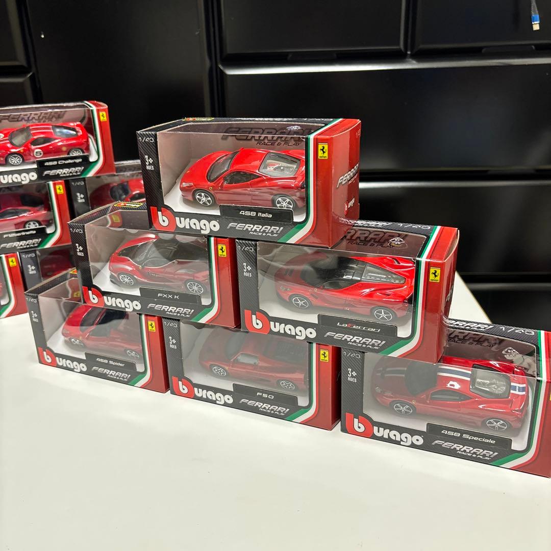 【burago】フェラーリ ミニカー12種 1/43 楽天市場】Bburago 1/43 フェラーリ 12種セット ブラーゴ レースアンド