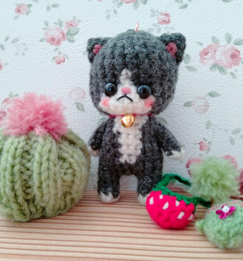 HANATOMO　あみぐるみ　猫　キーホルダー 0_65405f1eebfbbb8b5c10950be9d1