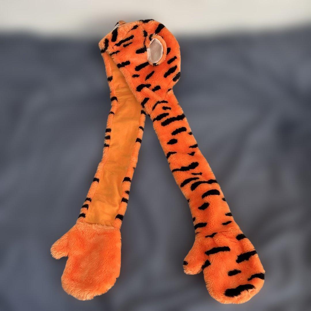 ディズニー ティガー マフラーファンキャップ 美品】ディズニー ティガー マフラーキャップ ファンキャップ - メルカリ