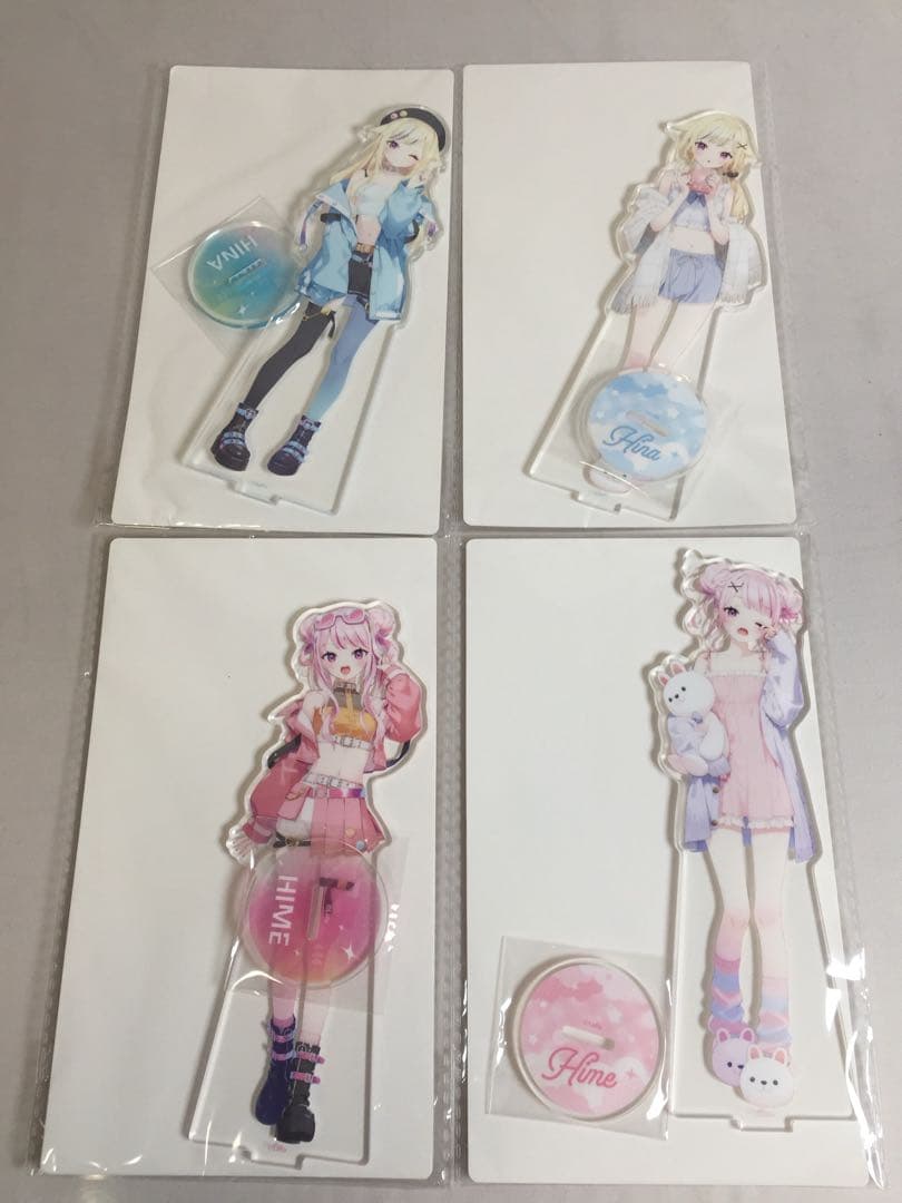 HIMEHINA GiGO コラボ 全24種+4 アクリル 缶バッジ フィギュア - メルカリ
