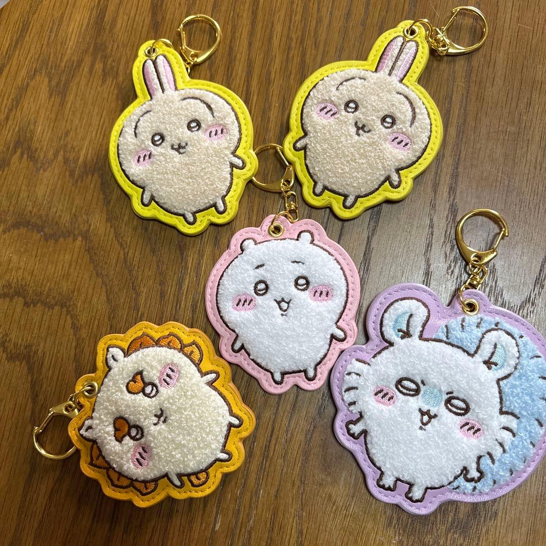 ちいかわ もこもこサガラ刺繍キーホルダー 5個セット - メルカリ