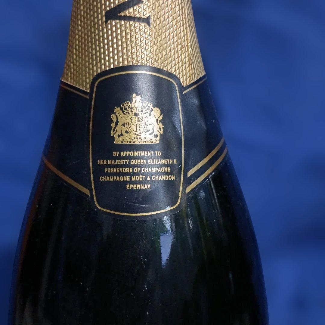 5739)MOET&CHANDON サンプル瓶 空き瓶 ダミーボトル 中身無し - メルカリ