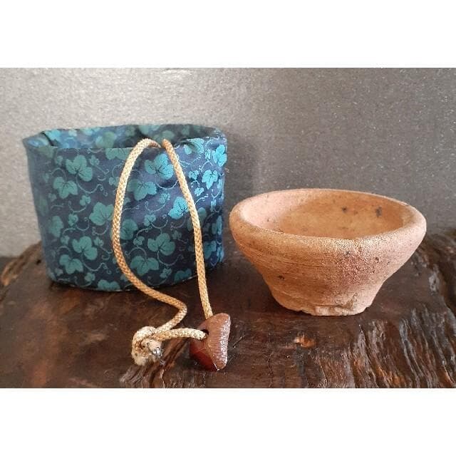 古代陶器　土器　盃　ぐい呑　酒杯　【須恵器】土物　土師器 須恵器 有蓋変形杯 | 鶴田 純久の章 お話