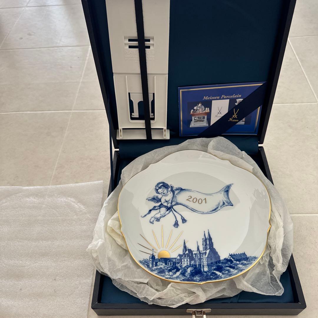 Meissen 2001年製 マイセン　イヤープレート　箱付き　スタンド付き Yahoo!オークション -「イヤープレート2001」(マイセン) (西洋陶磁)の
