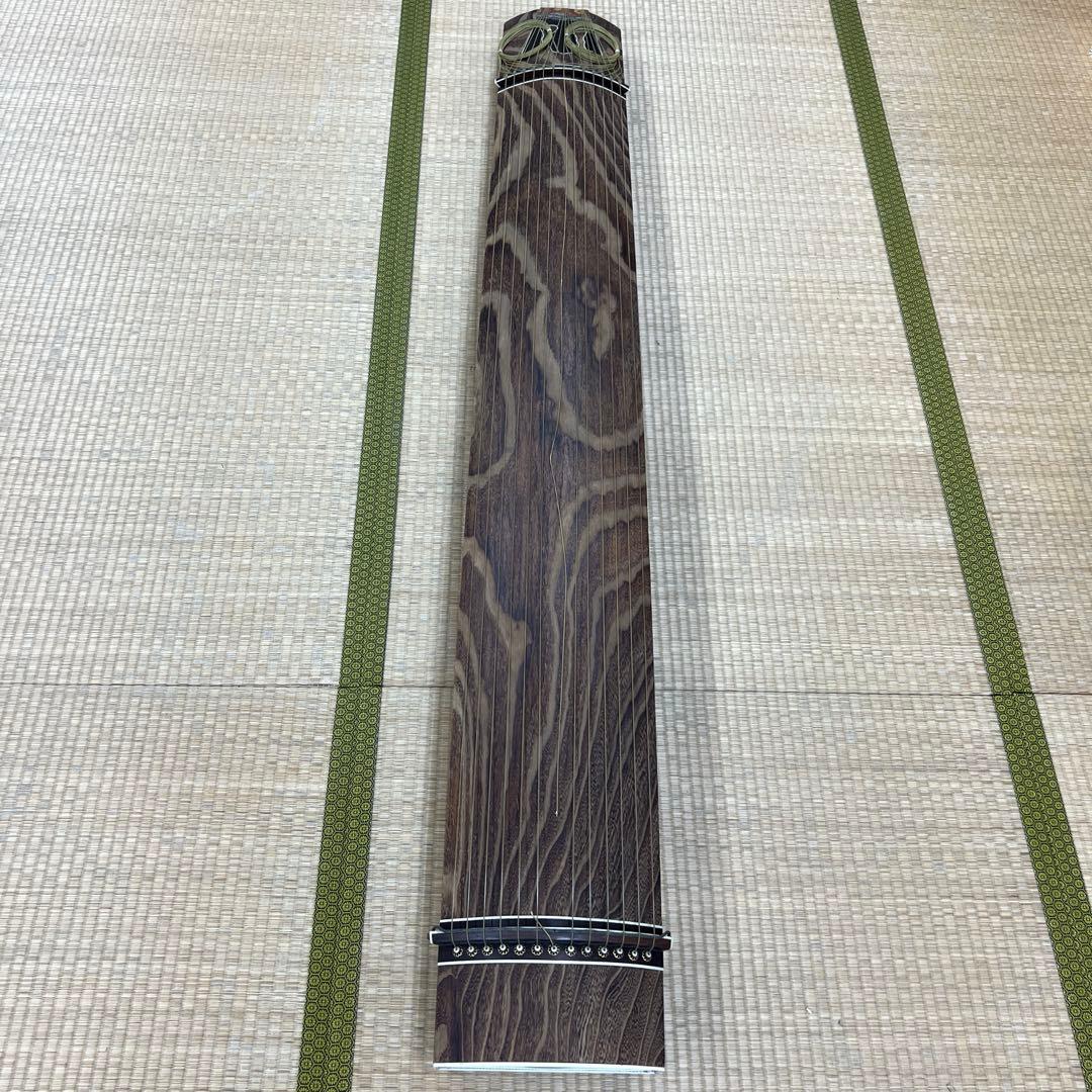 すだれ彫　13弦　琴　舌に蒔絵　全長190㎝　東な7-0703② 13弦 筝 琴 詩絵あり すだれ彫り - メルカリ