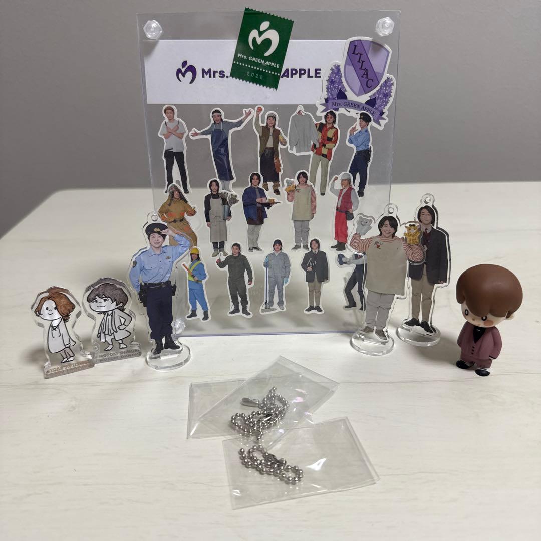 Mrs. GREEN APPLE ライラック アクリルスタンドセット お値下げ中】Mrs. GREEN APPLEライラックアクスタコンプセット - メルカリ