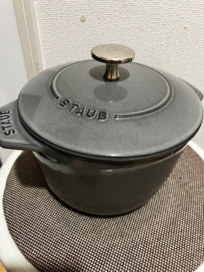 STAUB 鋳鉄 両手鍋 グレー GOHAN Amazon｜staub ストウブ 「 ラ ココット de GOHAN グレー M 16cm