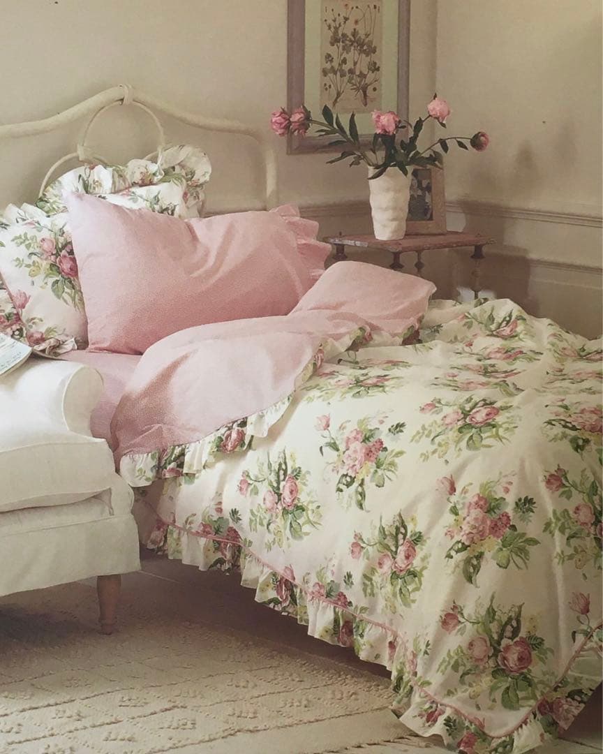 ローラアシュレイ デュベカバー 完売】ローラアシュレイ Laura Ashley ダブル?クイーン 掛け布団カバー