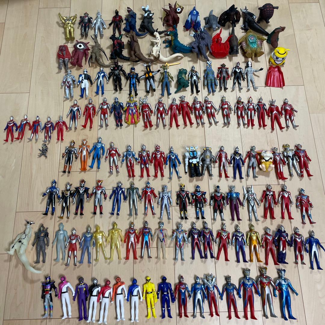 ウルトラマンフィギュア、その他ヒーロー130体ほど 6186CFWP4vL._AC_UF894,