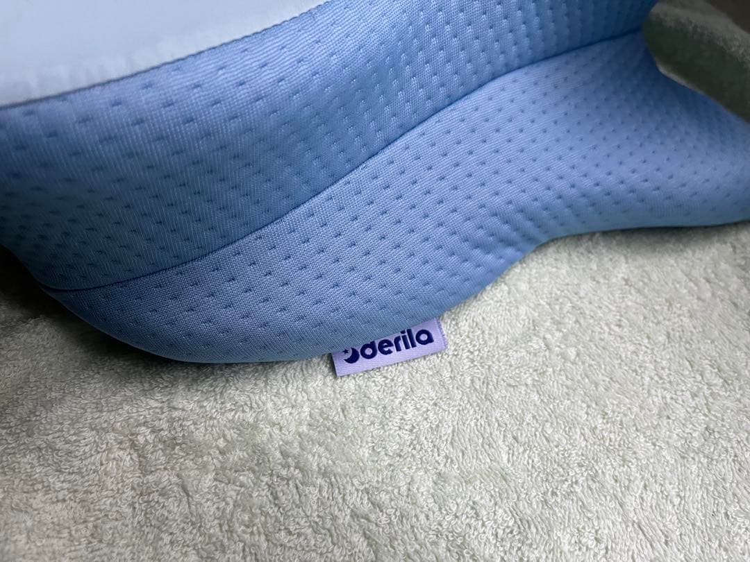 Facebookで見つけた枕 Derila 枕 アンナ Derila Ergo - メルカリ