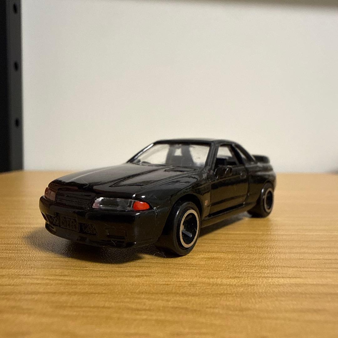 コミックトミカ vol.4 頭文字D 日産 スカイライン gtr r32 中里毅