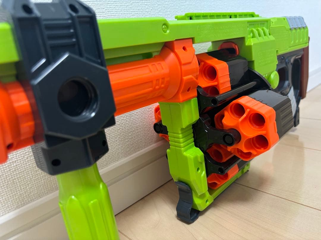フ*☆様 レア nerf ナーフ ゾンビストライク ドゥーミネーター