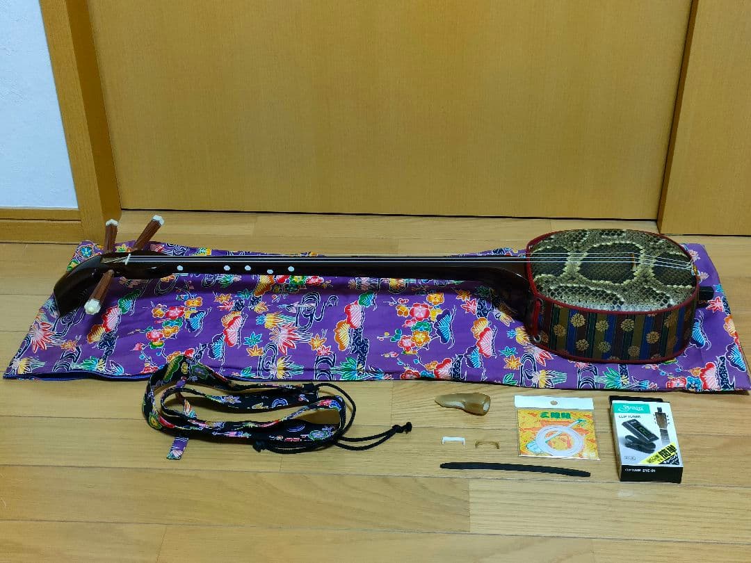 真壁型 ボルドー沖縄三線セット 両面本皮強化二重張り 琉球 三味線 沖縄三線のてぃだ屋 沖縄三線セット