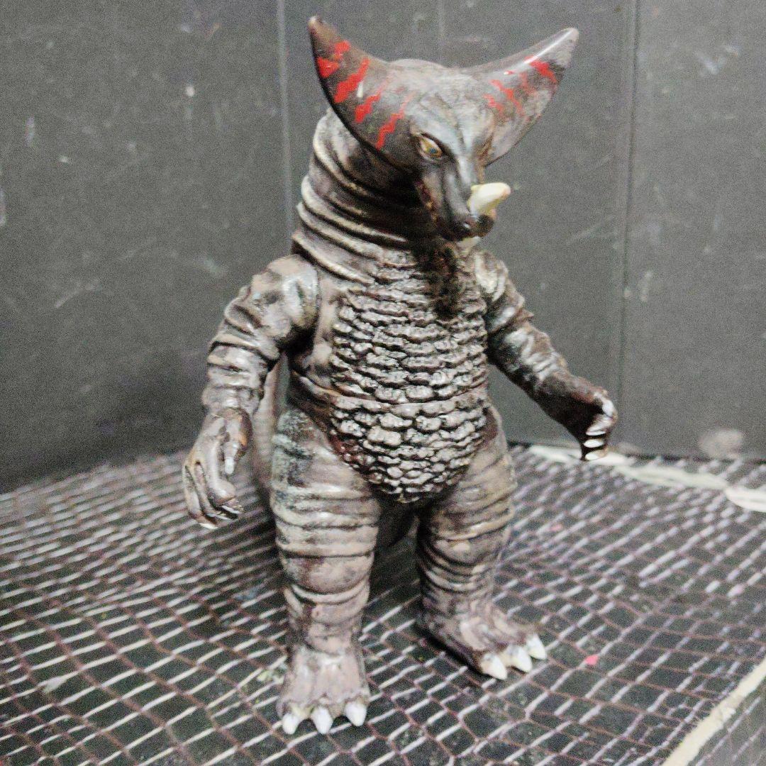 Nao様専用ウルトラ怪獣絶版ソフビEXゴモラ.エレキング - メルカリ