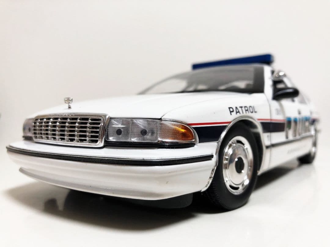 UTモデル/Chevyシボレー Capriceカプリス パトカー 1/18 絶版 - メルカリ