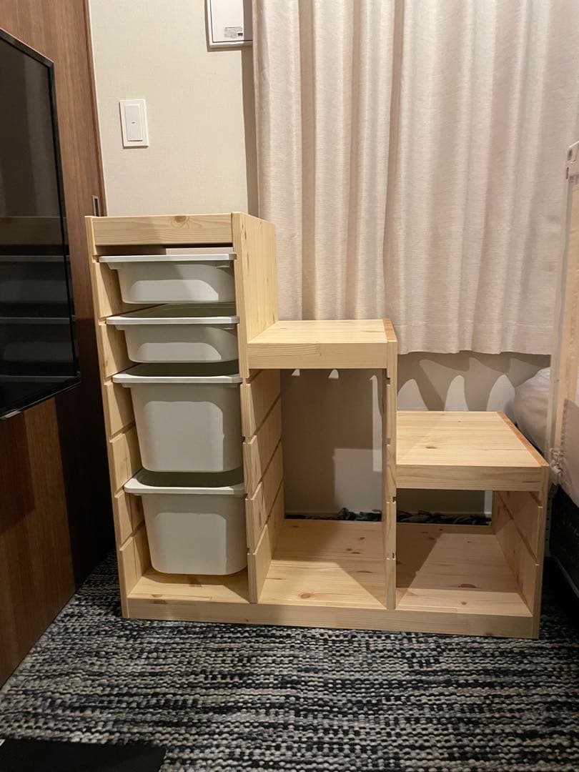IKEA トロファスト 階段タイプ ホワイトボックス4個付き　ほぼ新品 引取り限定】IKEA トロファスト 階段タイプ ホワイトボックス6個付き