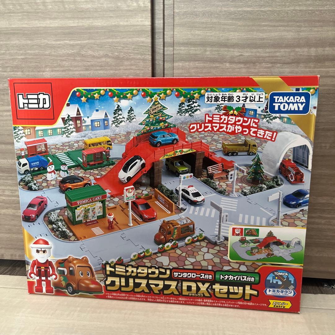 【新品未開封】トミカタウン クリスマスDXセット クリスマスDXセット（サンタクロース、トナカイバス付き）｜トミカ